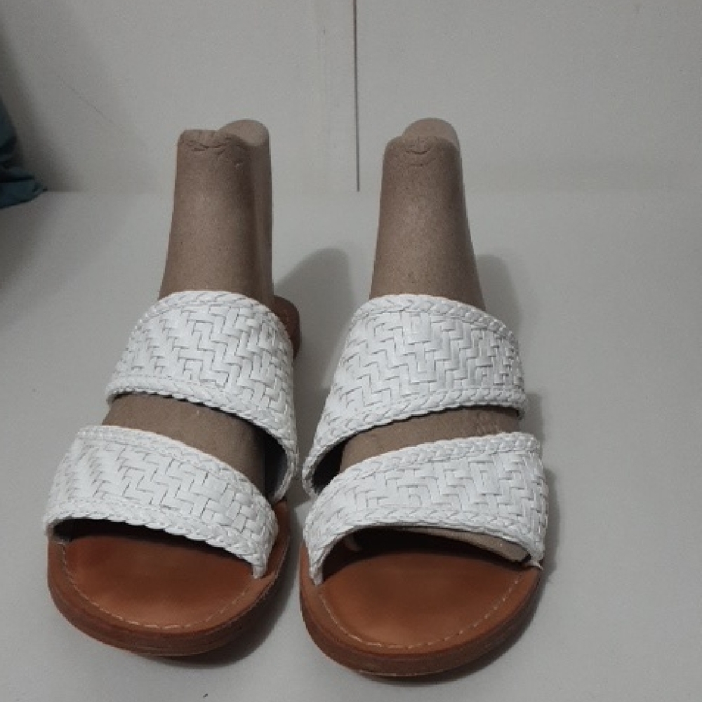 CARLOS BY CARLOS SANTANA HOLLY Women's 8 White Woven Sandals